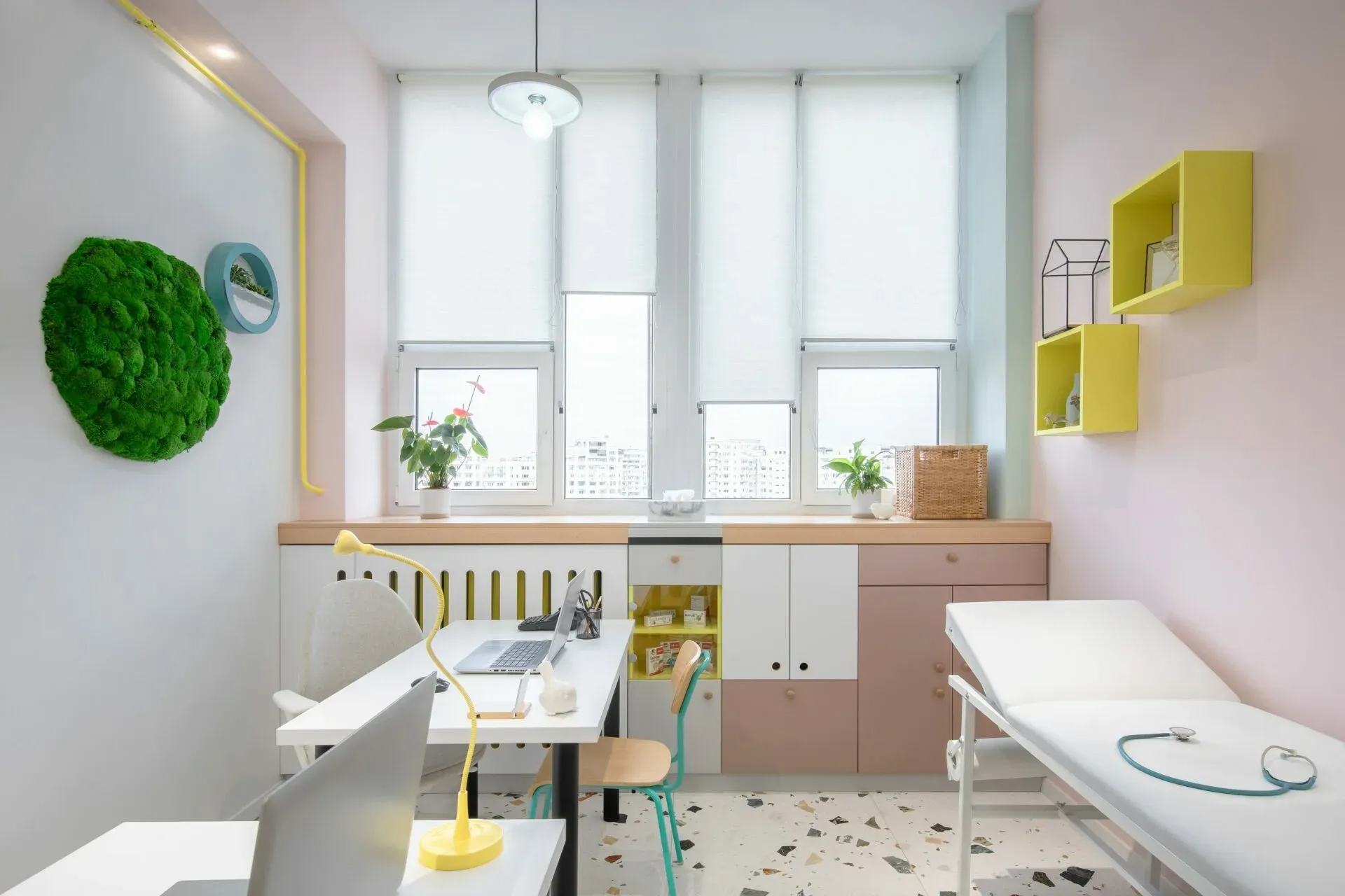 Cabinet de psihiatrie pediatrică situat în Policlinica Vitan